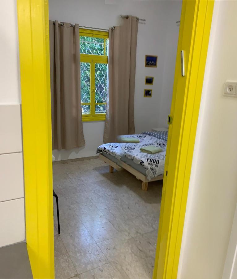 Apartment Comfy - For A Quiet, Family Holiday Without Parties Haifa Exteriör bild