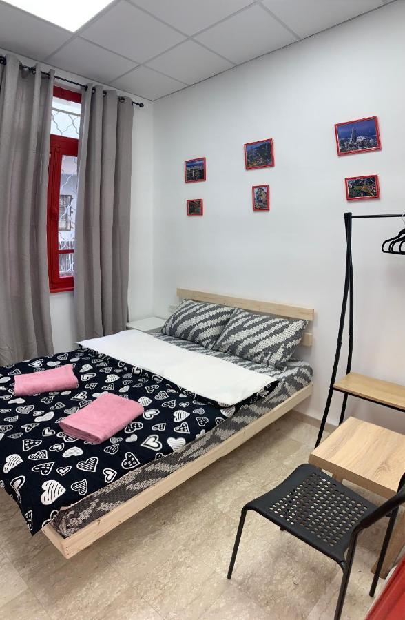 Apartment Comfy - For A Quiet, Family Holiday Without Parties Haifa Exteriör bild